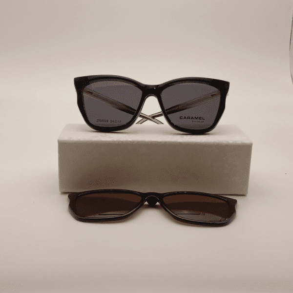 anteojo negro acetato con clip gris